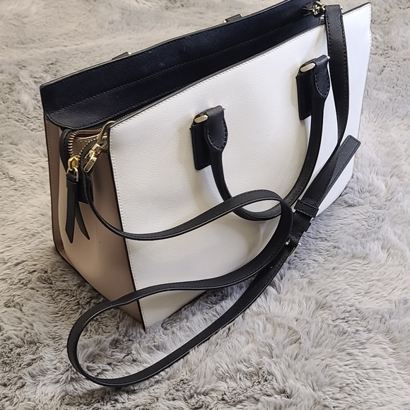 Authentic Kate Spade Purse - Picture 7 of 10